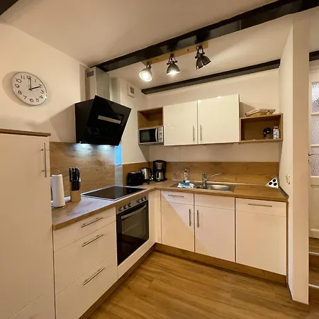 Apartment No12 Mit Zwei Schlafzimmern Und Wohnkueche Quedlinburg Exterior photo